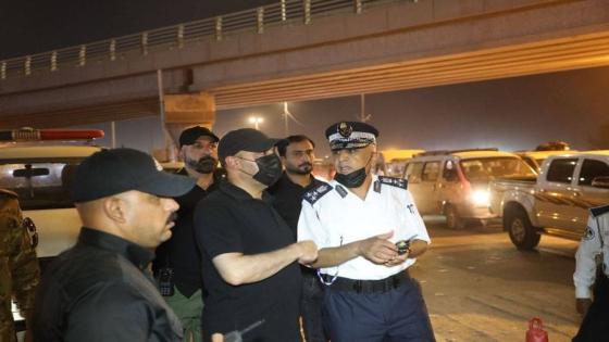 الوائلي يشرف ميدانياً لى تنظيم الحركة المرورية للمركبات الخارجة والداخلة للنجف الاشرف